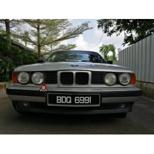  BMW 525i