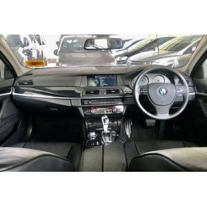  BMW 523i