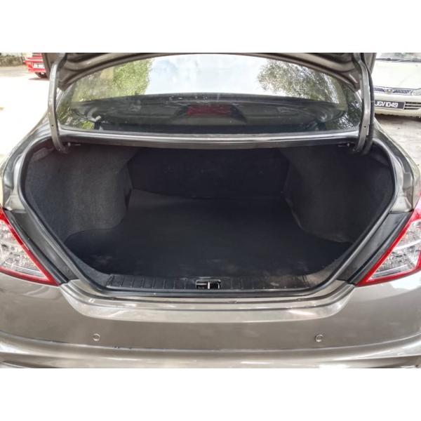 Nissan Almera