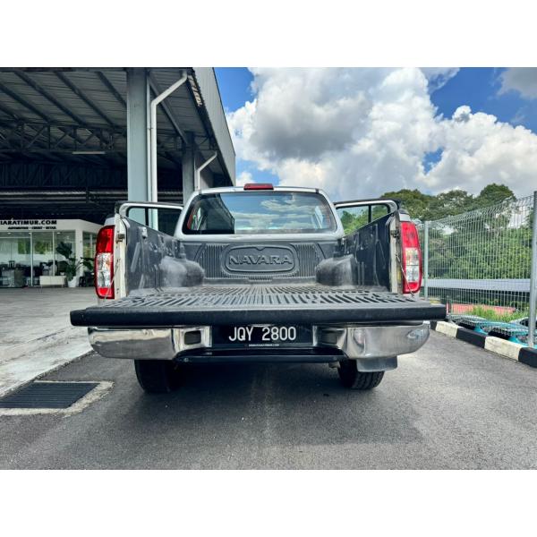  Nissan Navara