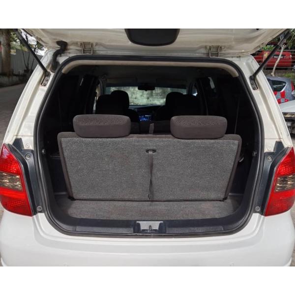  Nissan Grand Livina