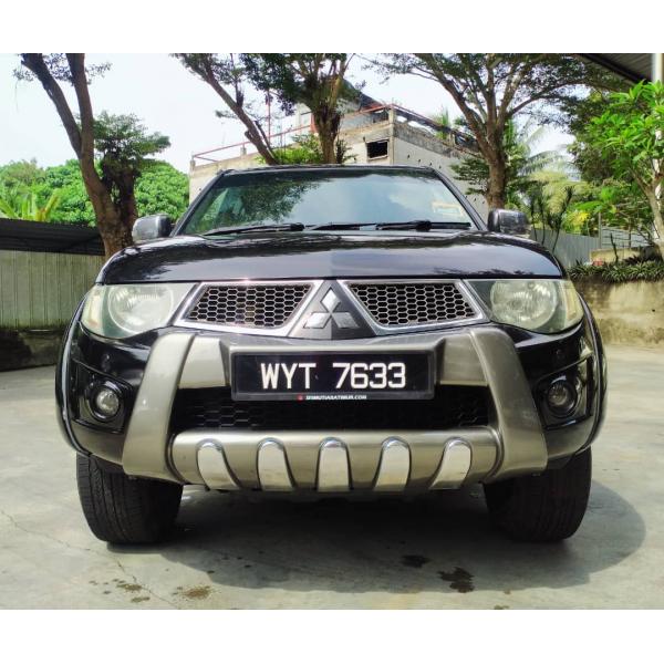  Mitsubishi Triton