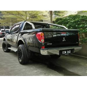  Mitsubishi Triton