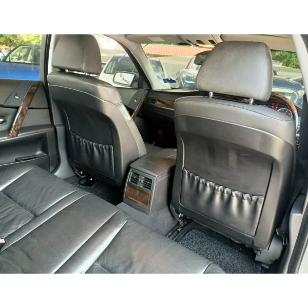  BMW 530i