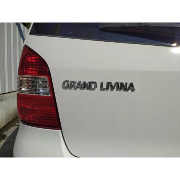  Nissan Grand Livina