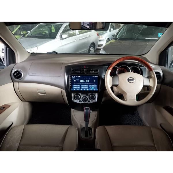  Nissan Grand Livina