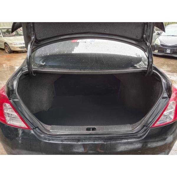 Nissan Almera