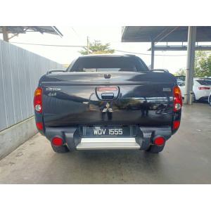  Mitsubishi Triton