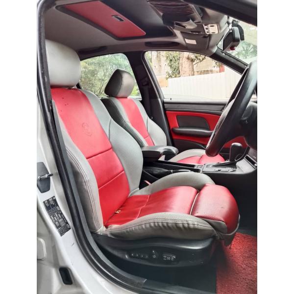  BMW 323i