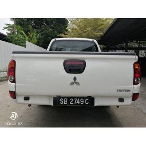  Mitsubishi Triton