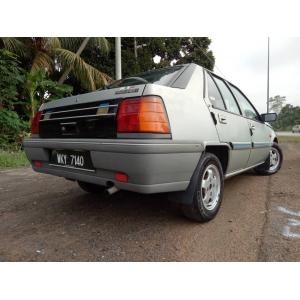  Proton Iswara