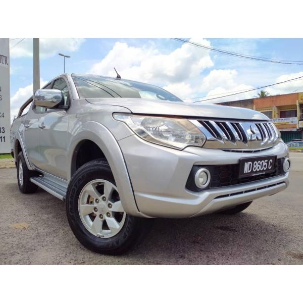  Mitsubishi Triton