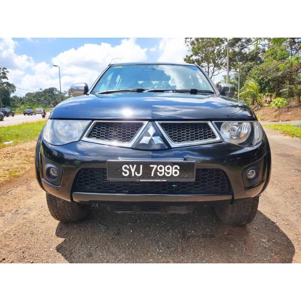  Mitsubishi Triton