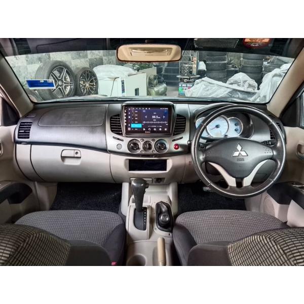  Mitsubishi Triton