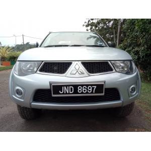  Mitsubishi Triton