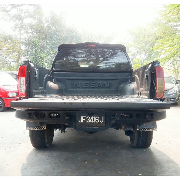 Nissan Navara