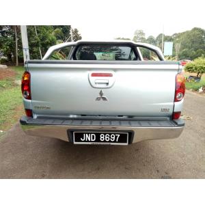  Mitsubishi Triton