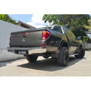  Mitsubishi Triton