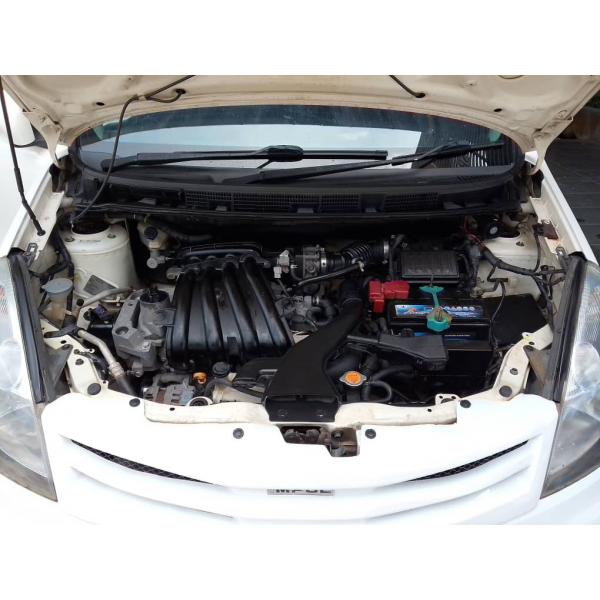 Nissan Grand Livina