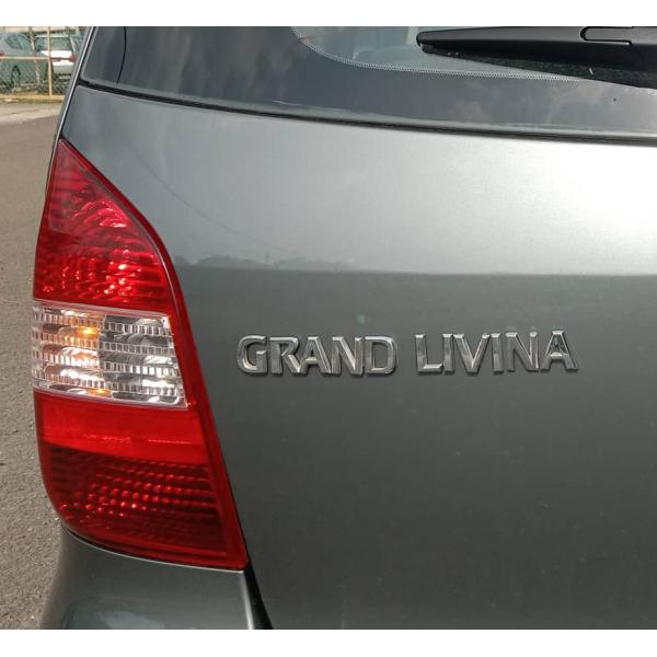  Nissan Grand Livina