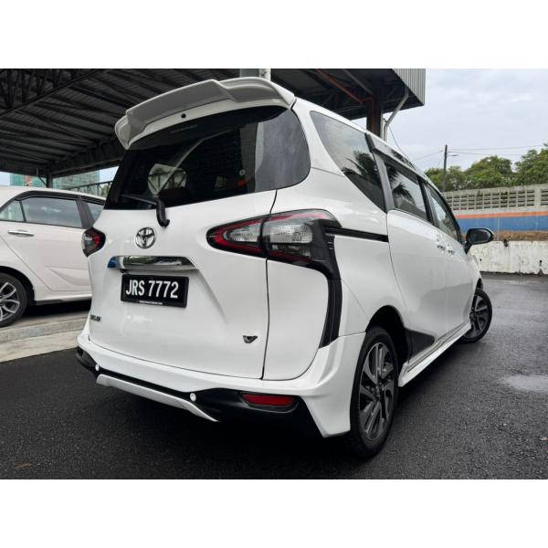 Toyota Sienta