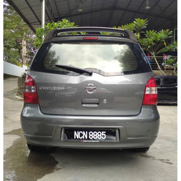  Nissan Grand Livina