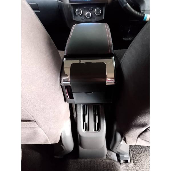  Nissan Grand Livina