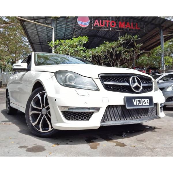 Mercedes-Benz C200