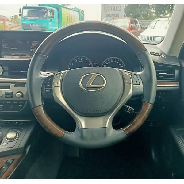 Lexus ES 250