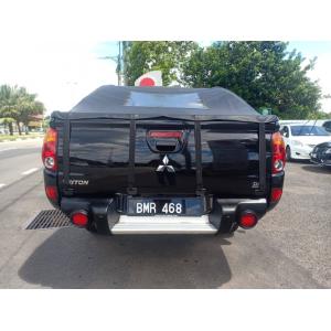  Mitsubishi Triton