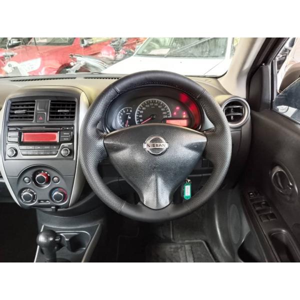 Nissan Almera