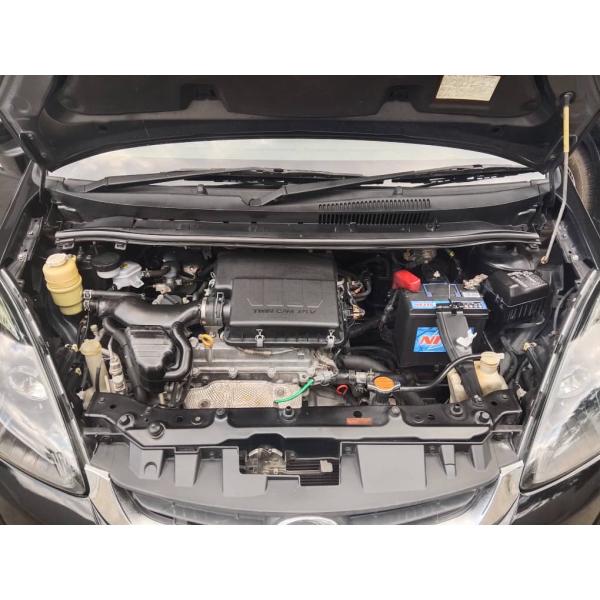  Perodua Alza