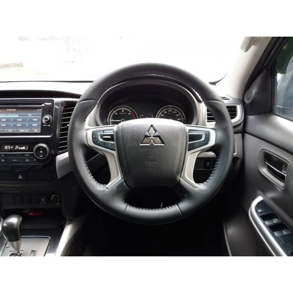  Mitsubishi Triton