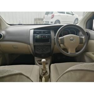  Nissan Grand Livina