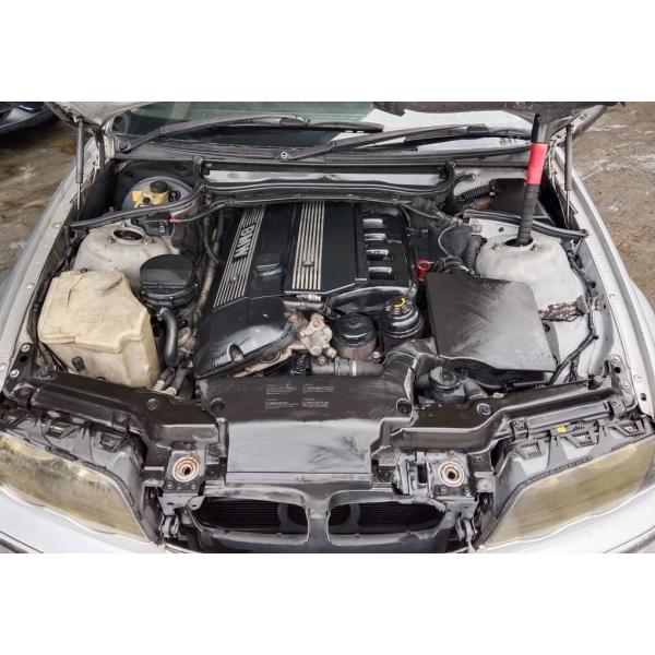  BMW 323i