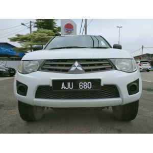  Mitsubishi Triton