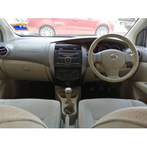  Nissan Grand Livina