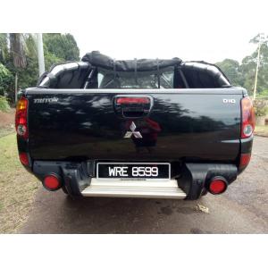  Mitsubishi Triton