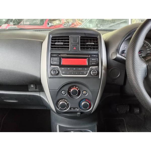 Nissan Almera