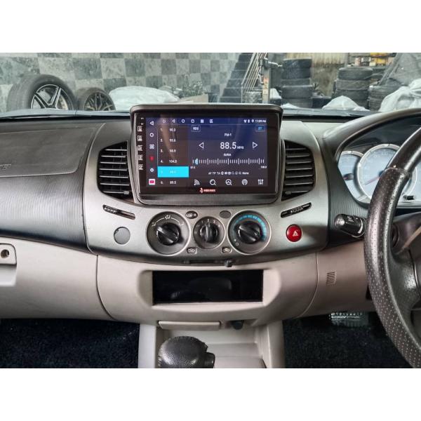  Mitsubishi Triton