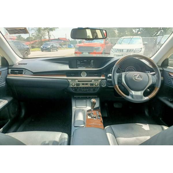 Lexus ES 250