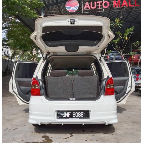  Nissan Grand Livina