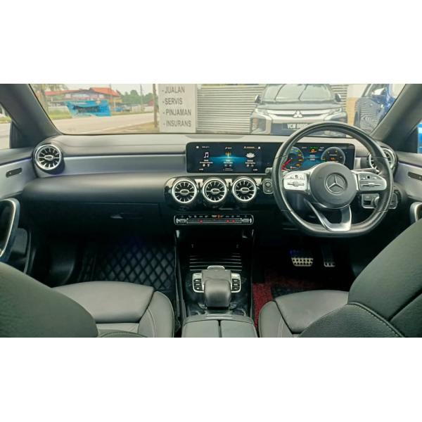  Mercedes-Benz CLA200