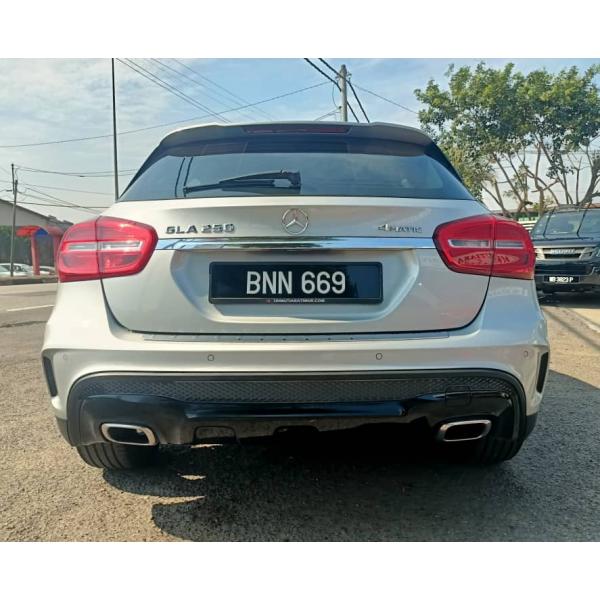  Mercedes-Benz GLA250