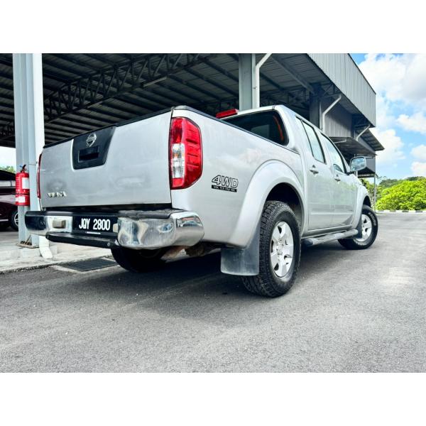  Nissan Navara