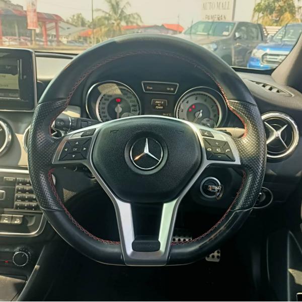  Mercedes-Benz GLA250