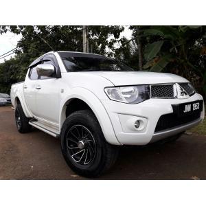  Mitsubishi Triton