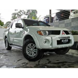  Mitsubishi Triton