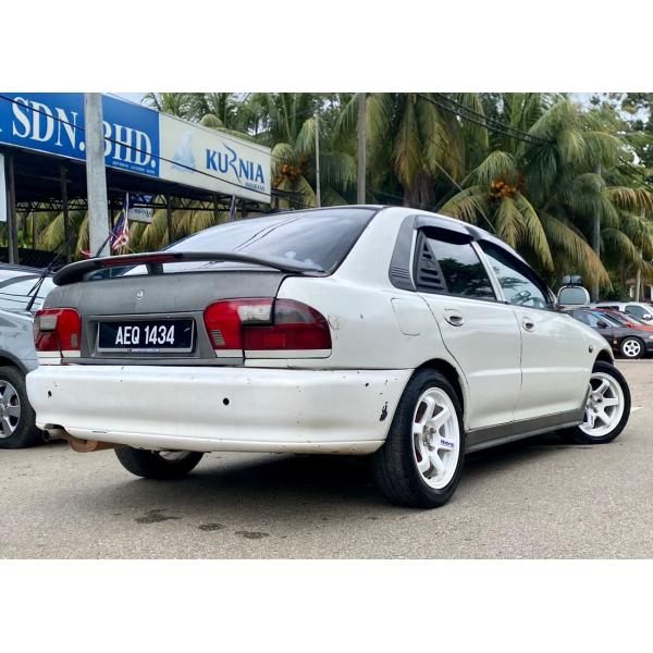  Proton Wira