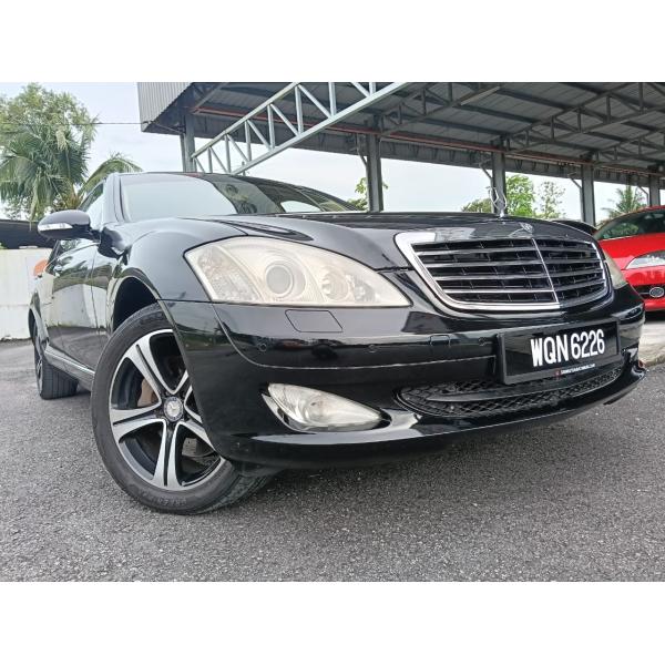 Mercedes-Benz S300